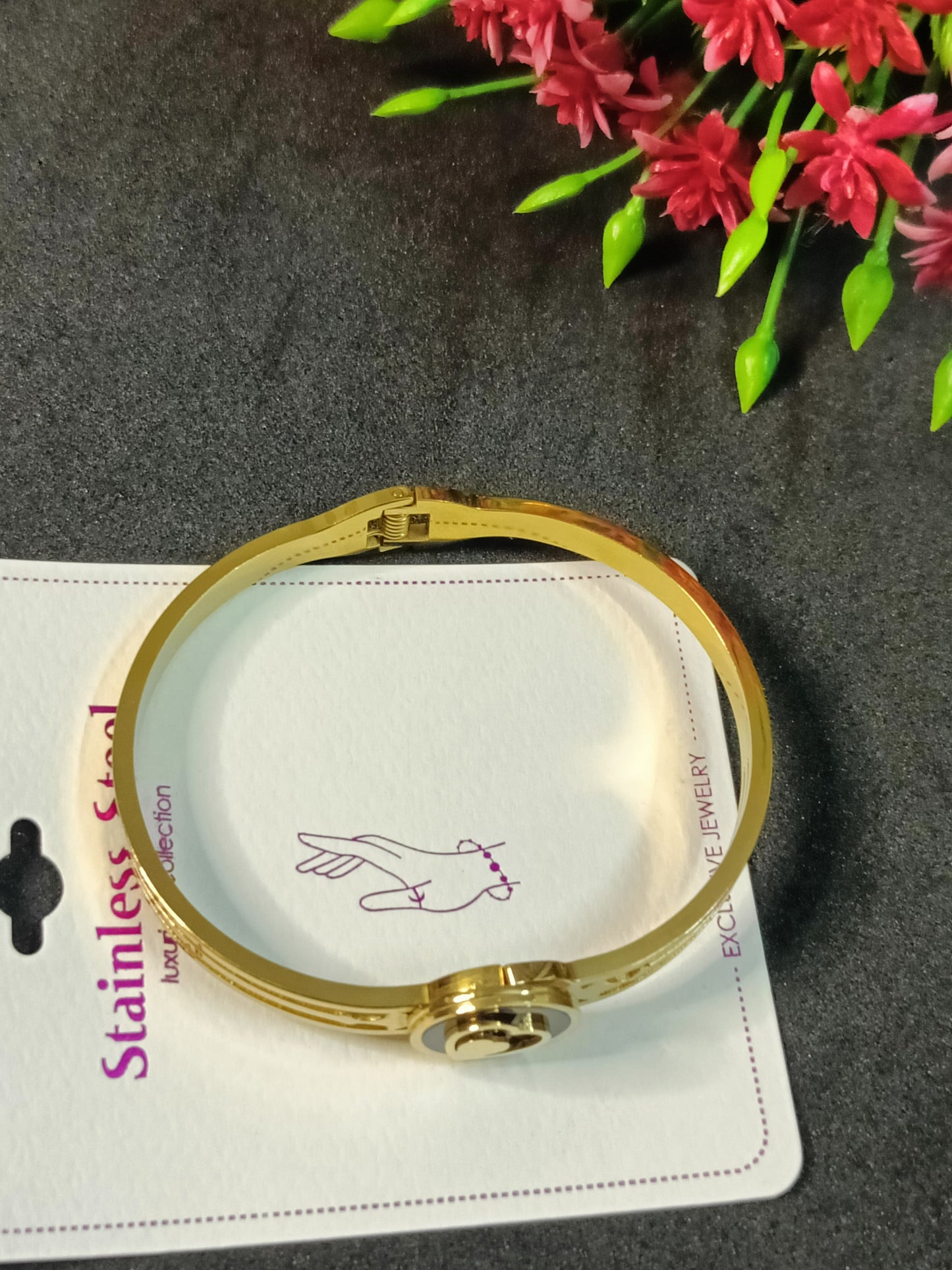 Unique Heart Trendy Gold Stainless Steel Braclets
