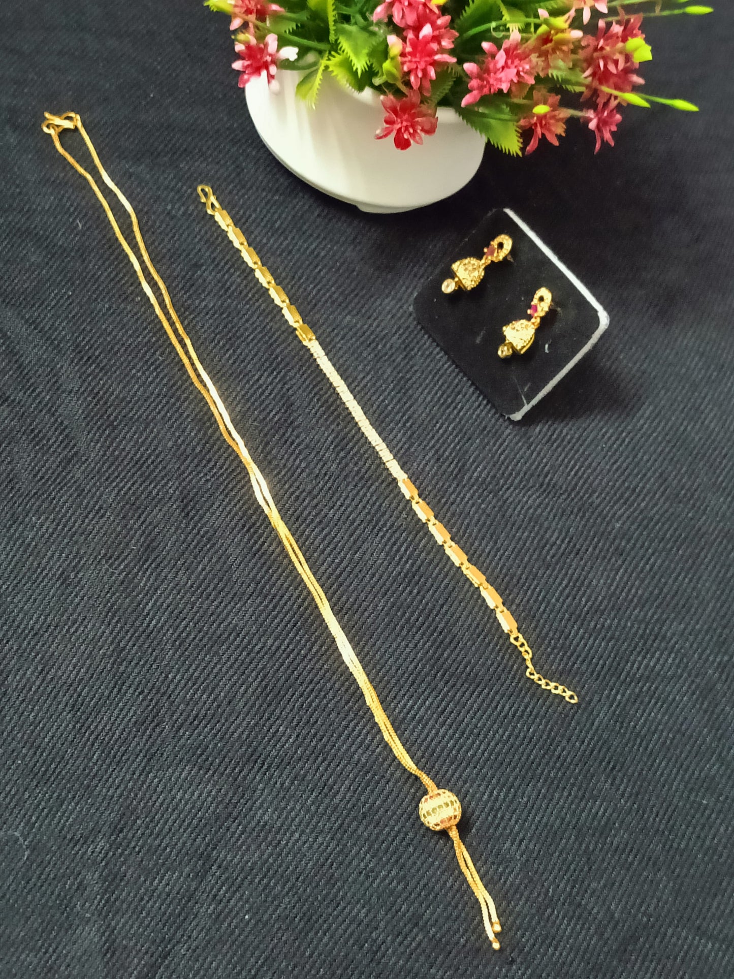 Ruby Stone Pendant Short chain , AD Stone Chain Bracelet, Ruby diamond cut Stone Jumkhas