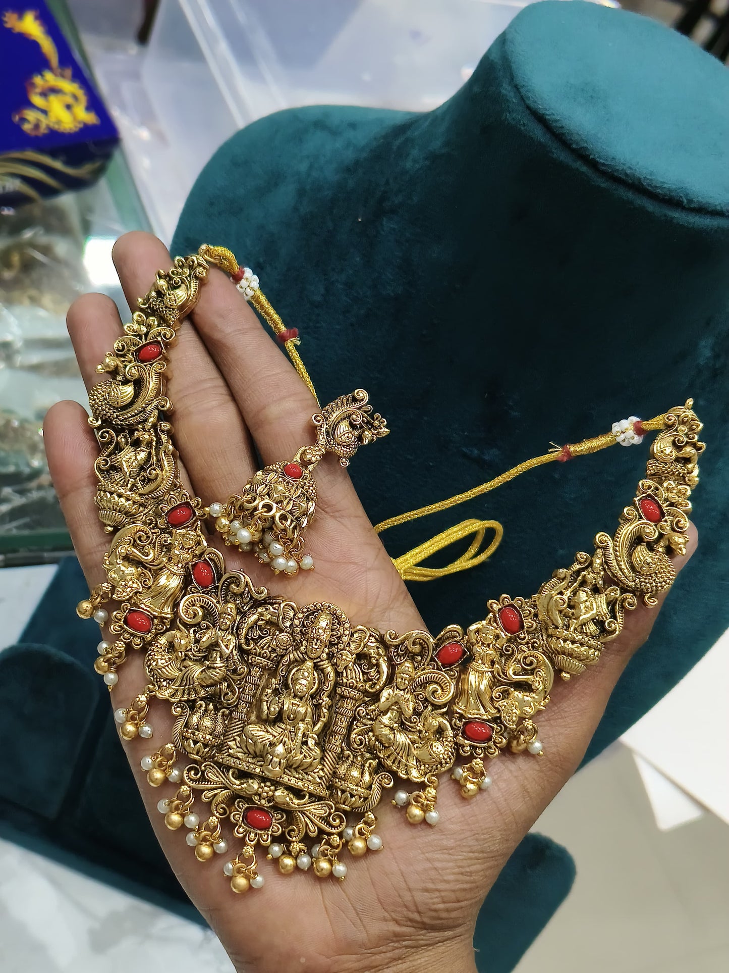 Lakshmi necklace With Jumkhas